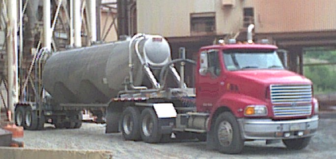 Truck filling silo